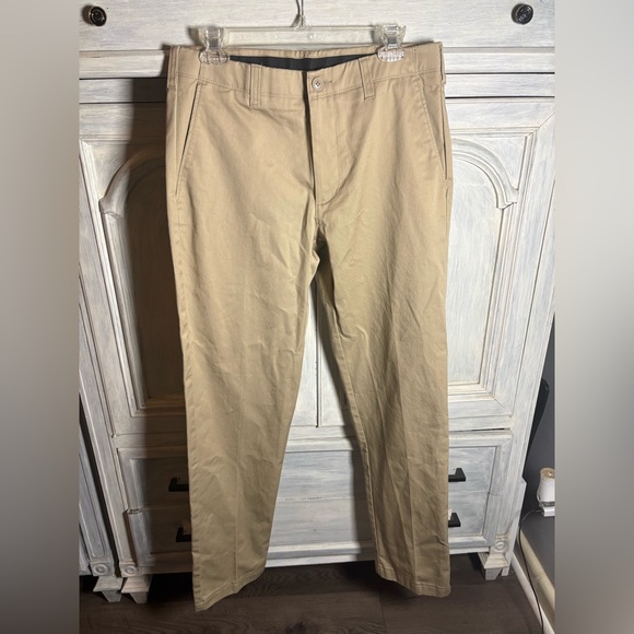 Lands End Men's‎ Tailored Fit Flat Front Khaki Pants Preppy Academia Classic - Picture 3 of 9